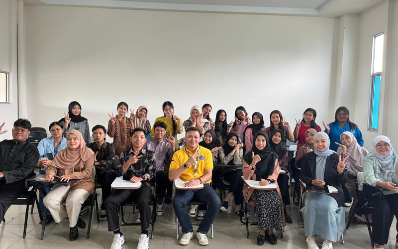 Open Forum Rektor dan Mahasiswa IKT Kartini Batam: Wadah Aspirasi dan Kebersamaan